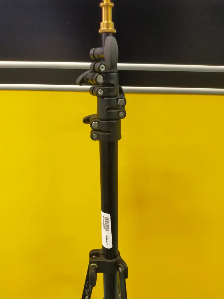 Manfrotto 5001B-1 Light Stand - View 4