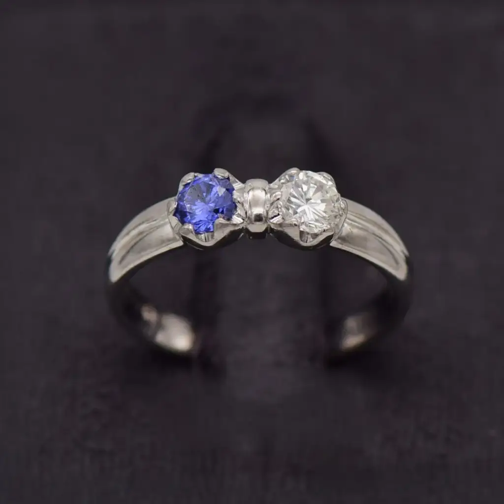 9ct White Gold Dress Ring