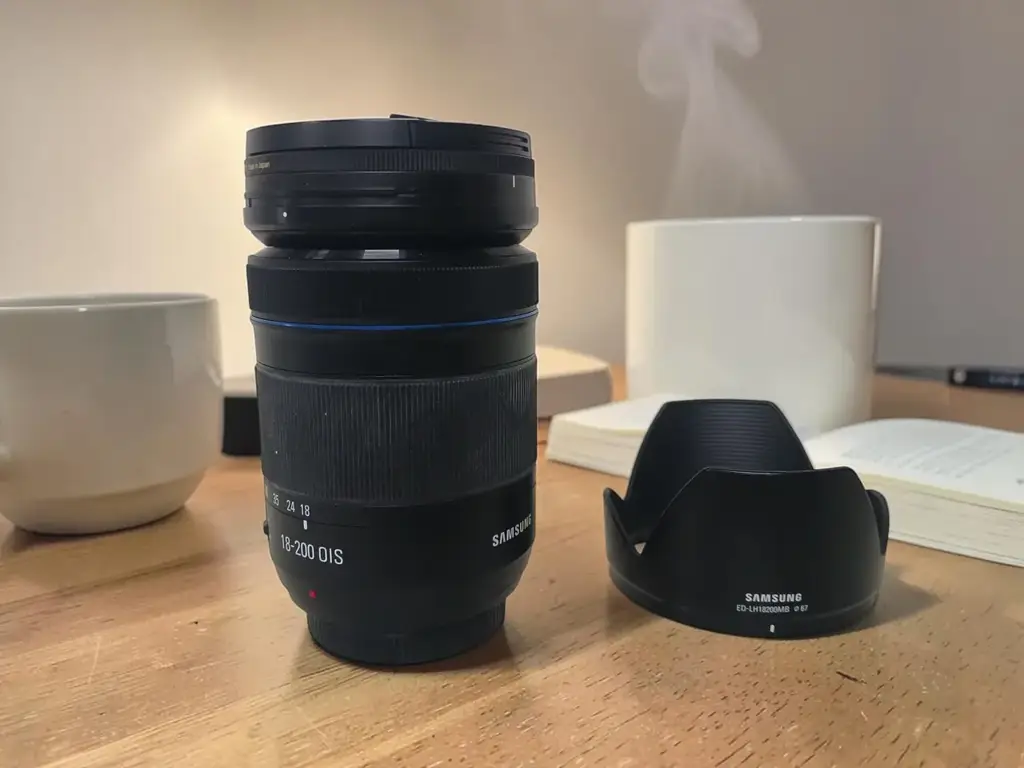 Samsung 18-200Mm F/3.5-6.3 Ed Ois Lens