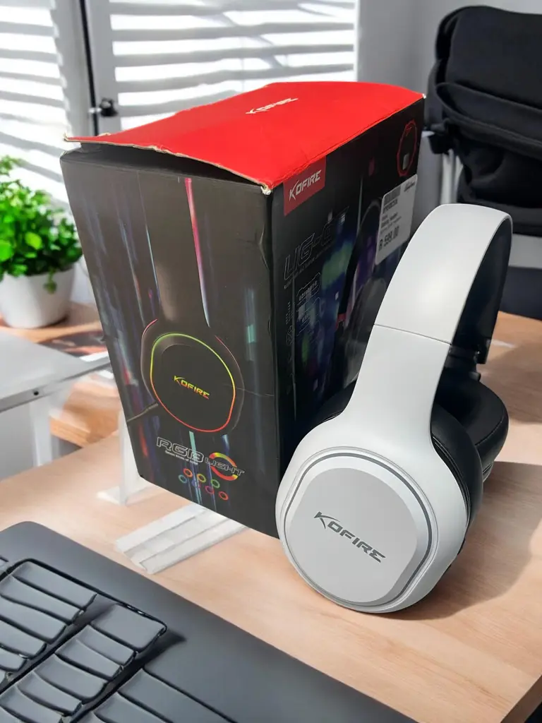 Kofire Ug-05 2.4Ghz/Bluetooth Wireless Gaming Headset - View 2
