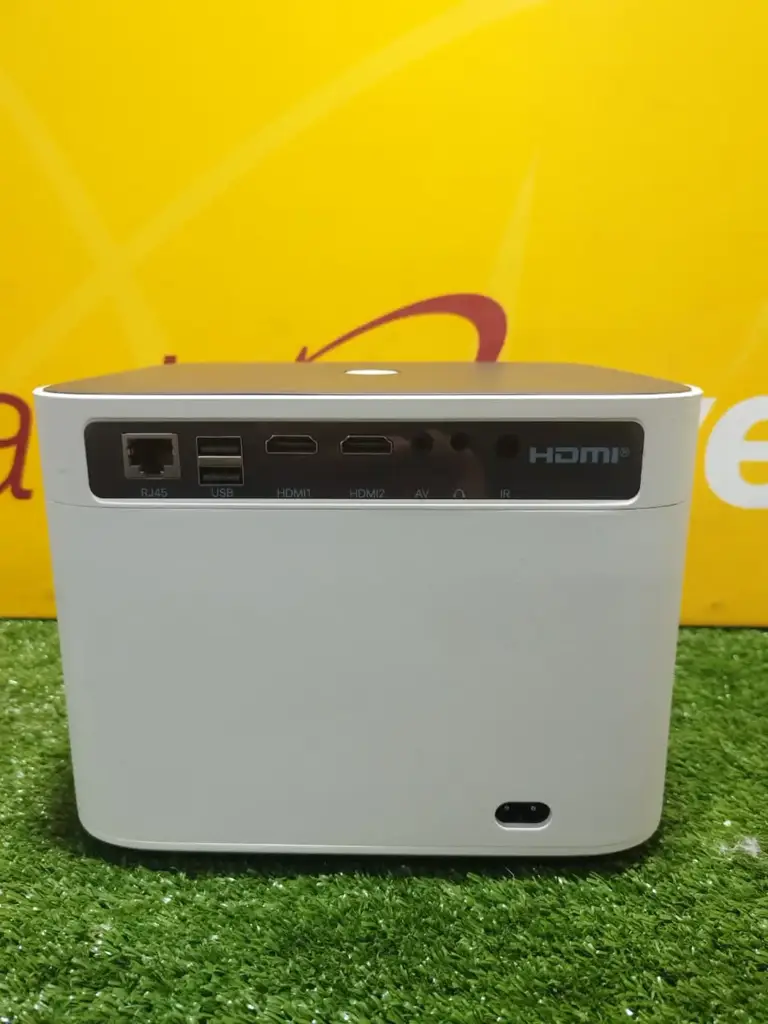 Yaber U11 Wifi Projector - View 2