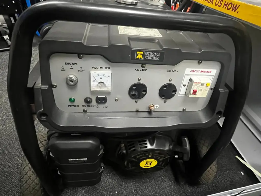 The Turner Morris Spg8500e2 Petrol-Powered Generator - View 2