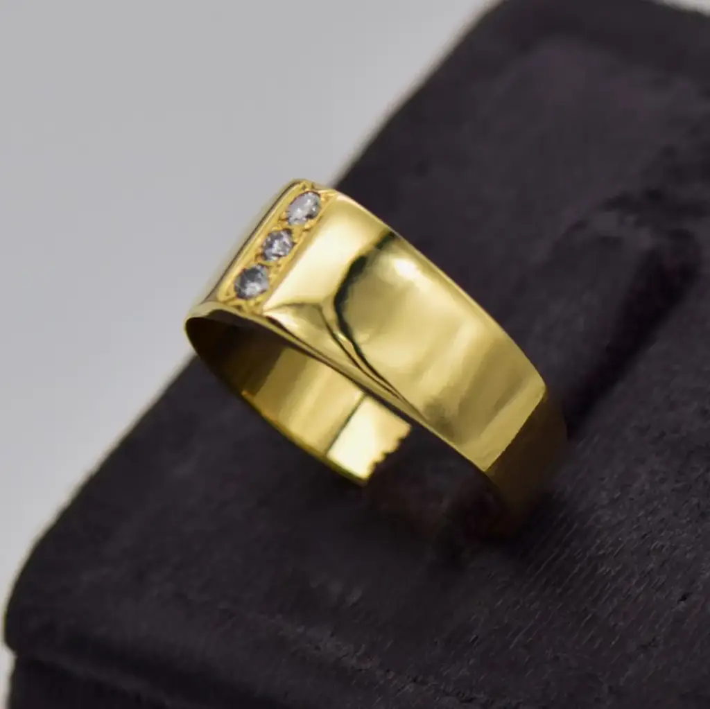 18ct Yellow Gold Dress Ring - View 3