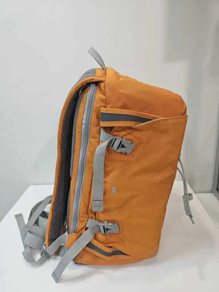 Lowpro Flipside Sports 15L Camera Backpack - View 2