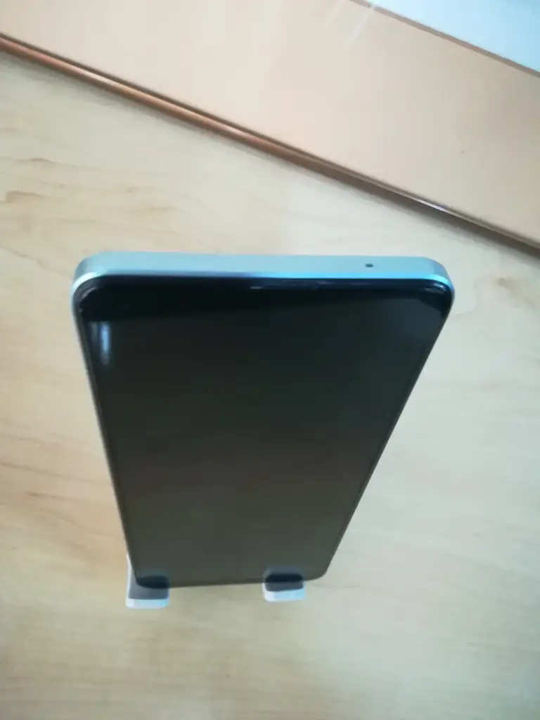 Oppo Reno7 Lite - View 2