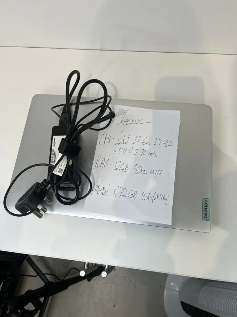 Lenovo Ideapad 1 15Iau7 Laptop - View 3