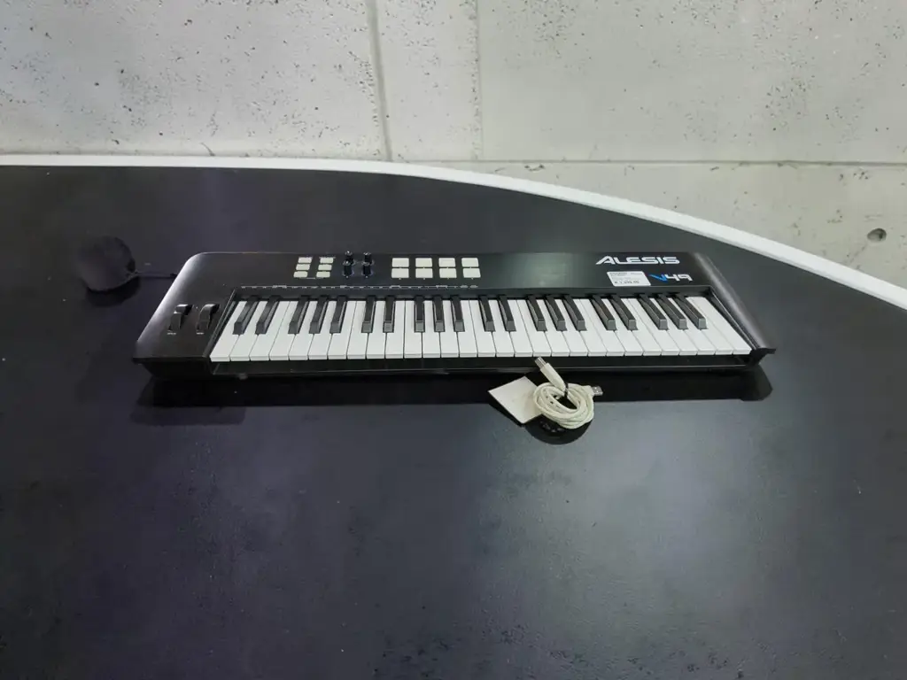 Alesis V49 - 49-Key Usb Midi Keyboard Controller
