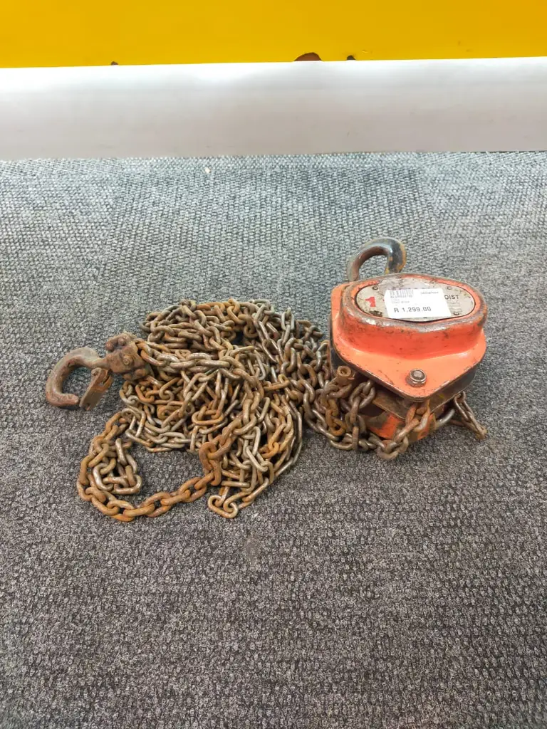 Giant 1 Ton Chain Block - View 3