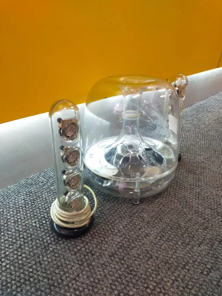 Harman Kardon 2.1 4412 Portable Speaker - View 2