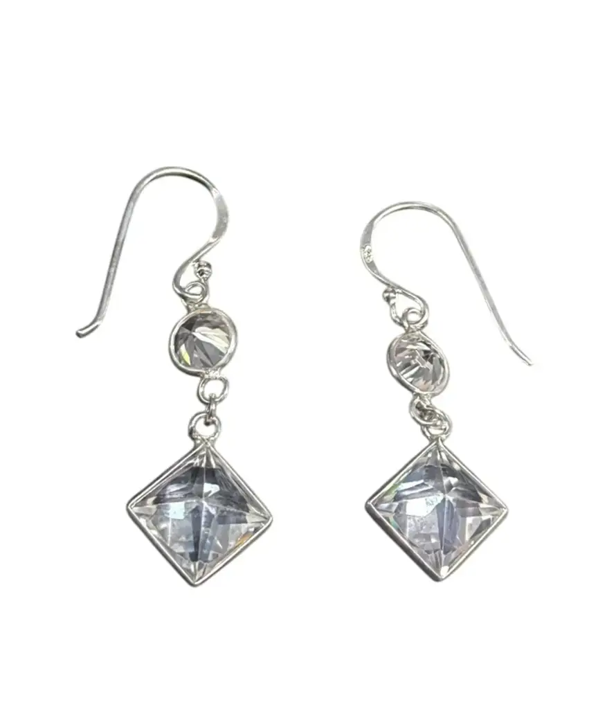 925 Sterling Silver Drop Earings With Diamond-Shaped Clear - View 3
