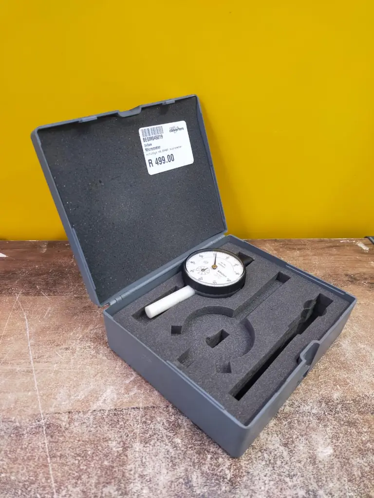 Mitutoyo N0.2046F Micrometer - View 3
