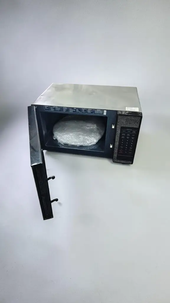 Samsung Solo Mirror Microwave Oven - View 2