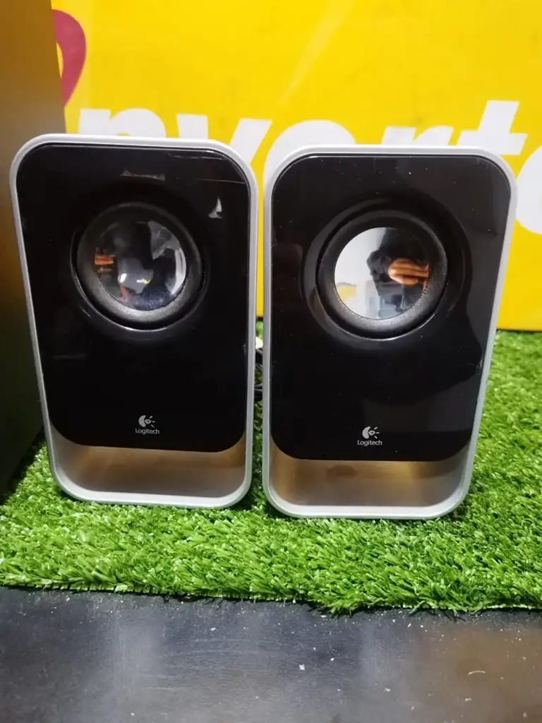 Logitech Ls21 Stereo Speakers - View 2