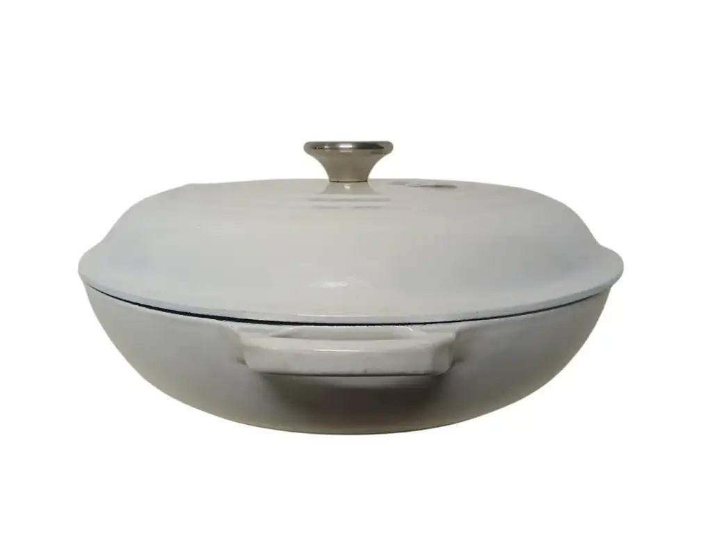 Le Creuset Signature Buffet Casserole 30Cm - View 2
