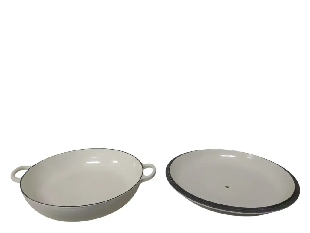Le Creuset Signature Buffet Casserole 30Cm - View 3