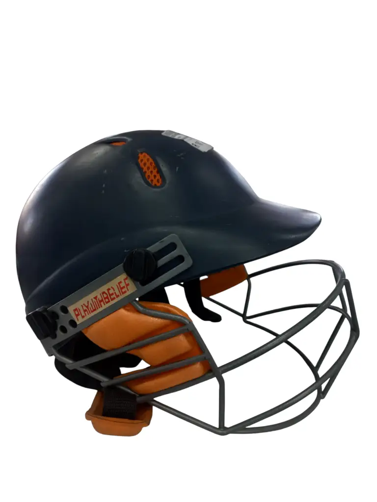 🏏 B & S Cricket Helmet (Medium) - View 2