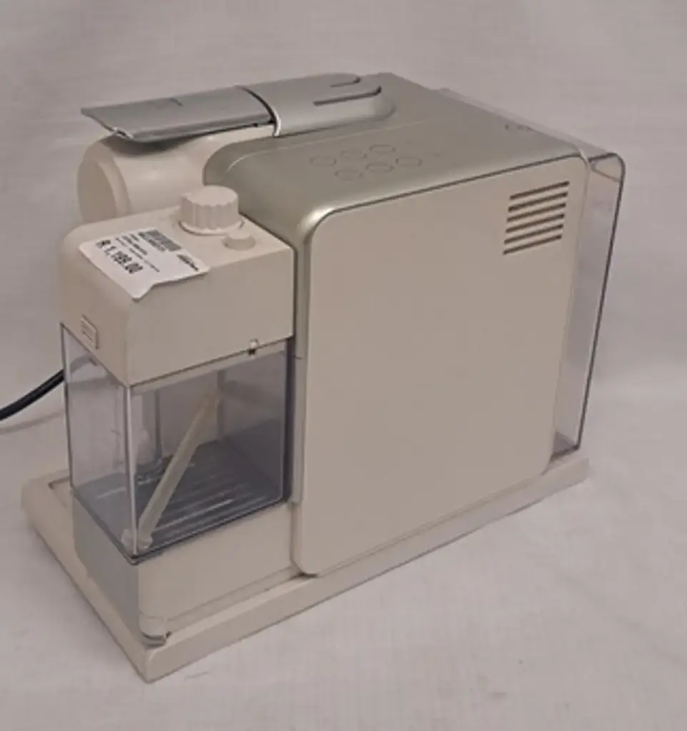 Delonghi Nespresso Latissima Coffee Machine - View 3