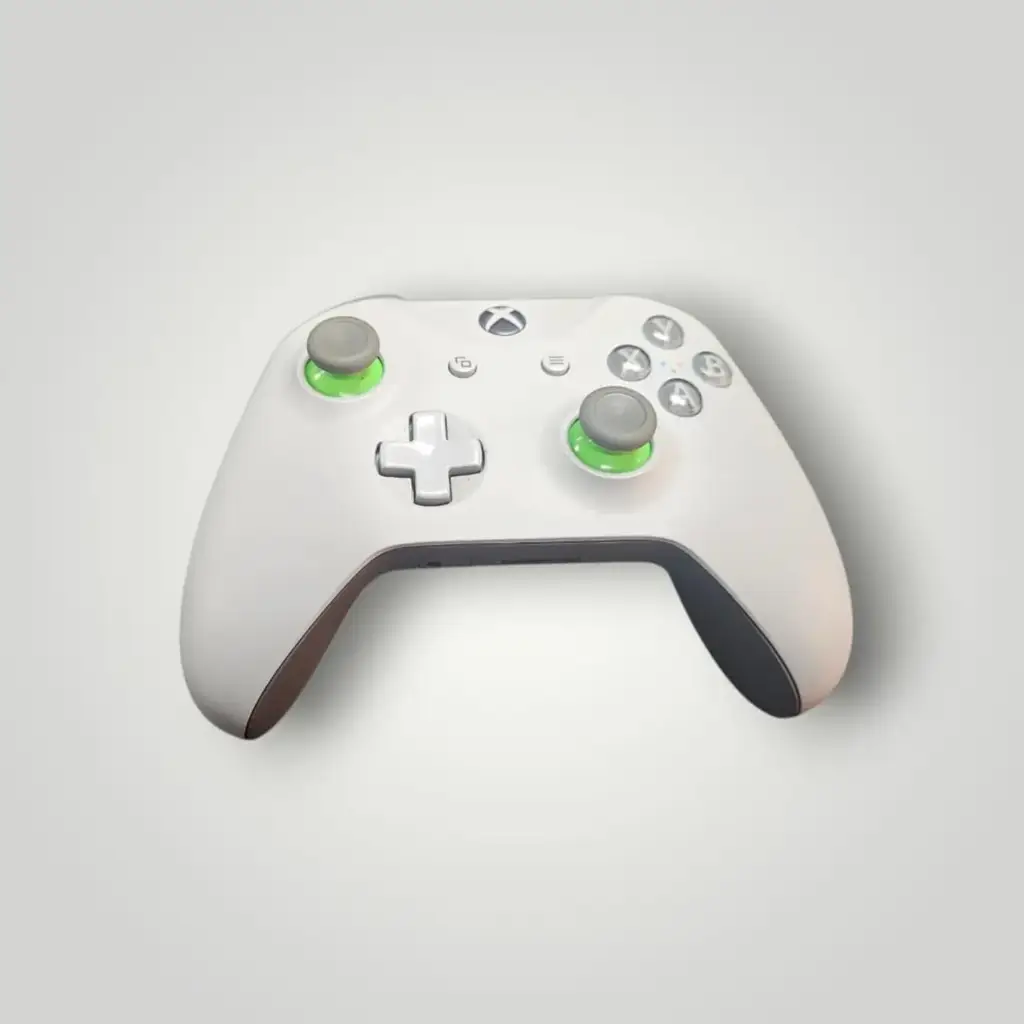 Xbox One Wireless Controller - View 2