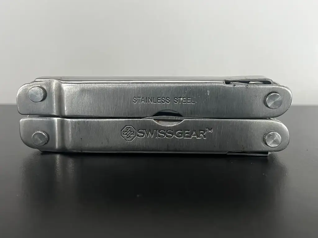 Swissgear Multi Tool - View 2