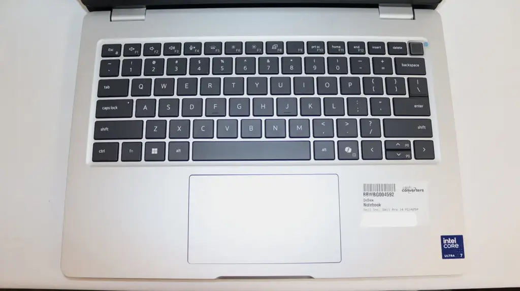 Dell Pro 14 Pc14250 Laptop - View 4