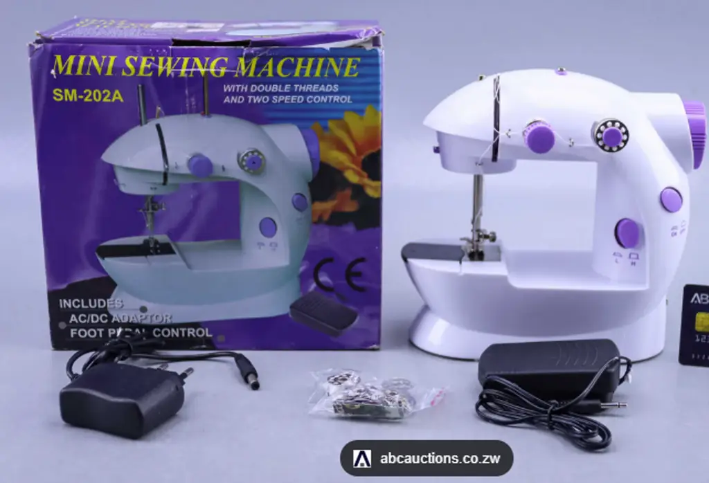 Mini Sewing Sm-202A - View 3