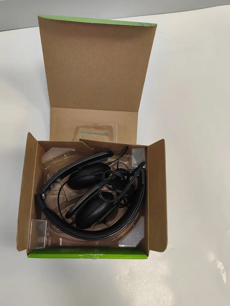 Shure Srh144 Headphones - View 3