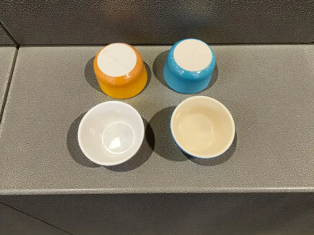 Le Crueset Ramekins Set Of 4 Pre Owned No Box - View 2