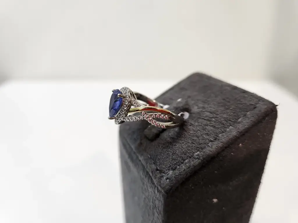 Sterling Silver Pear-Cut Cubic Center Stone Ring - View 2