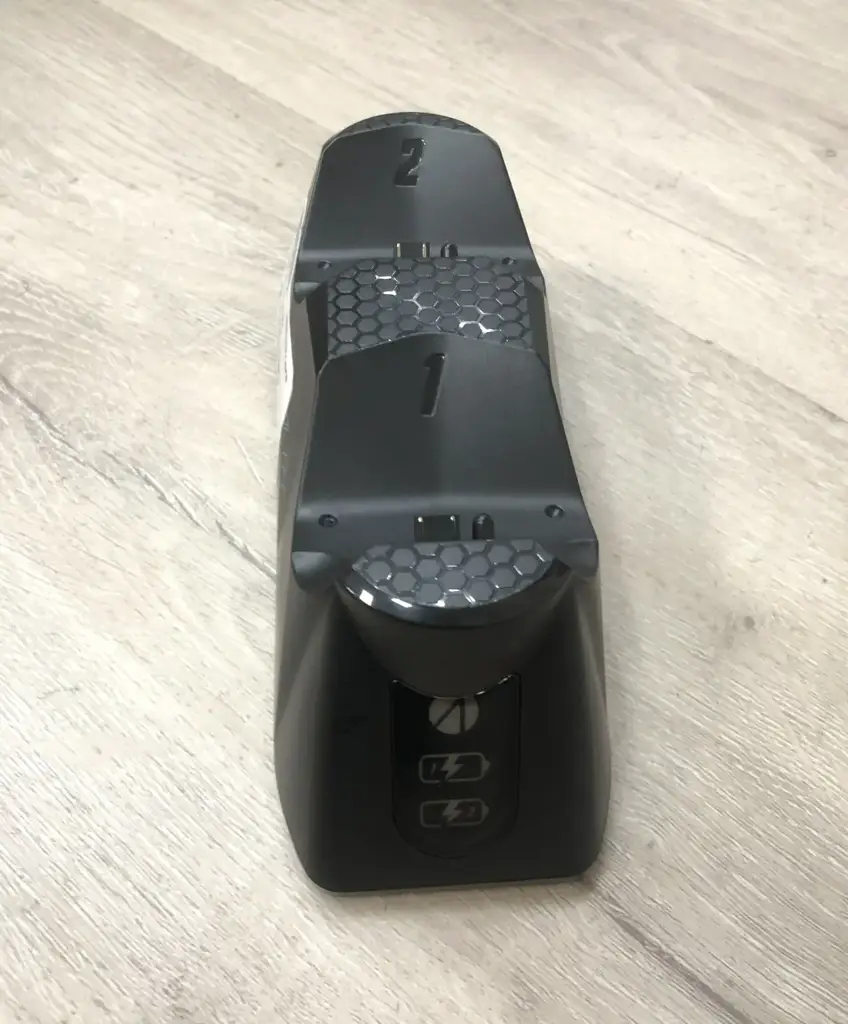 Stealth Sp-C100 Twin Charging Dock - View 2