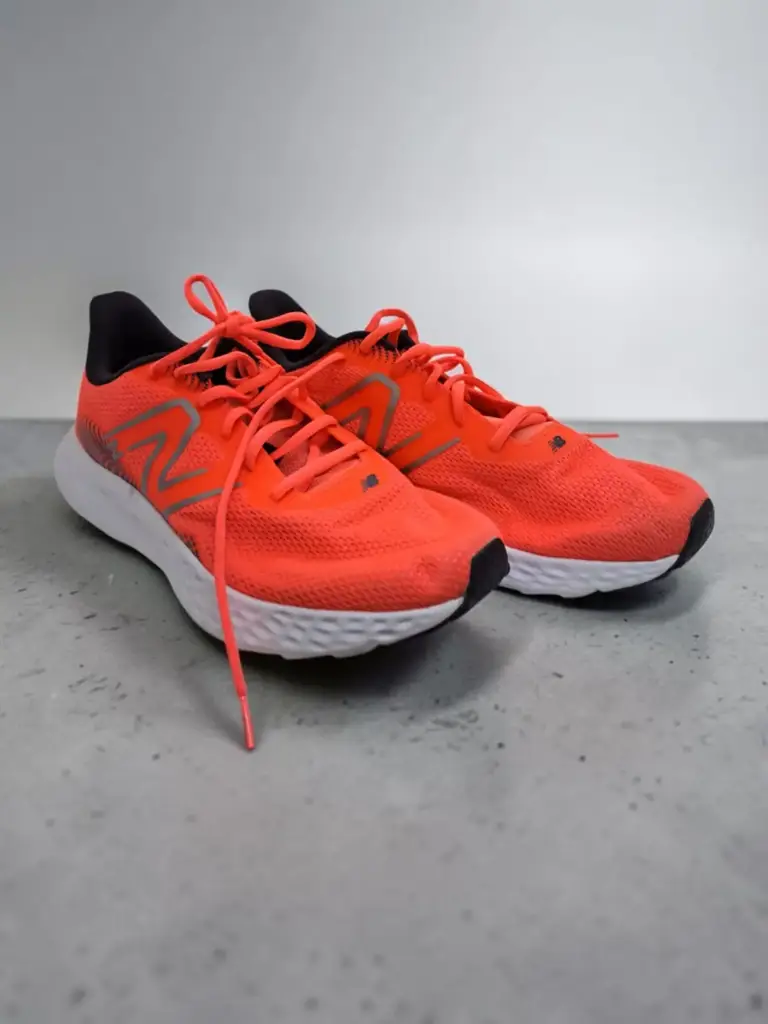 New Balance 411V3 - Size Uk 9 Running Shoes