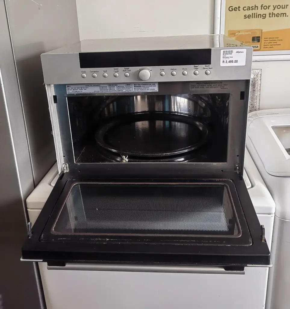 Lg 38L Solardom Convection Microwave Oven - View 2
