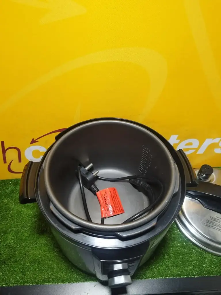 Pressure Cooker 6Lt Electrical ( Electrolux ) - View 3