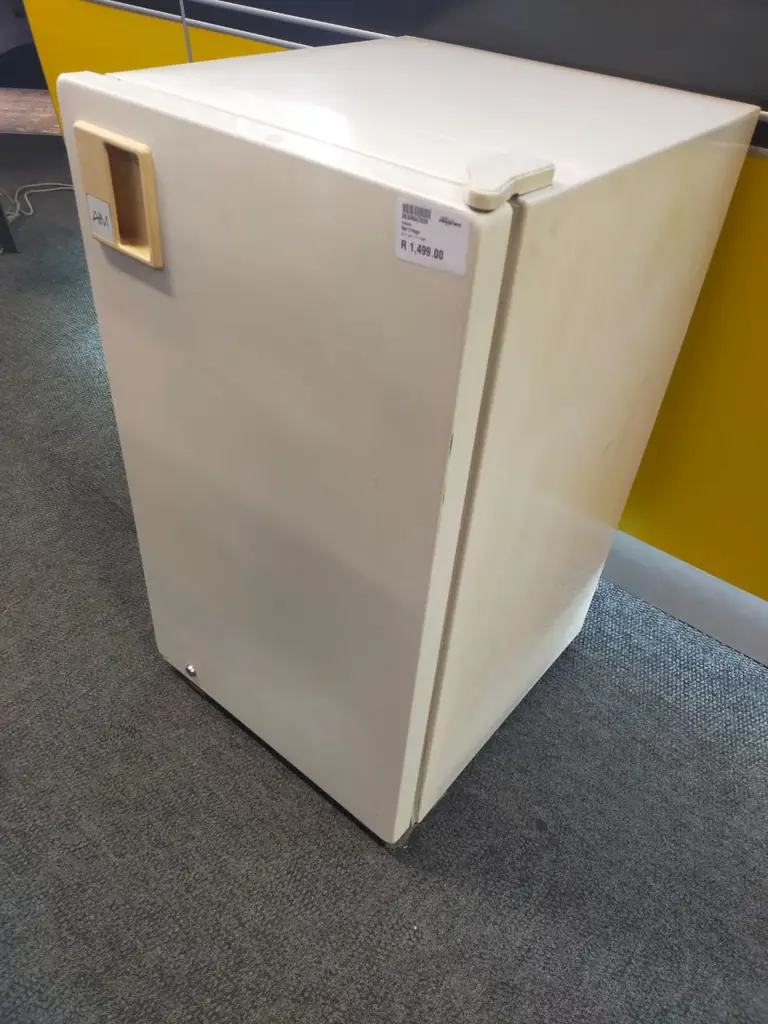 Aim Bar Fridge - View 4
