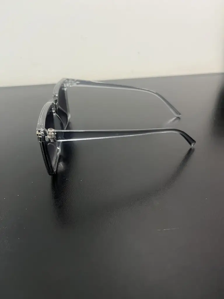 Sunglass - View 3
