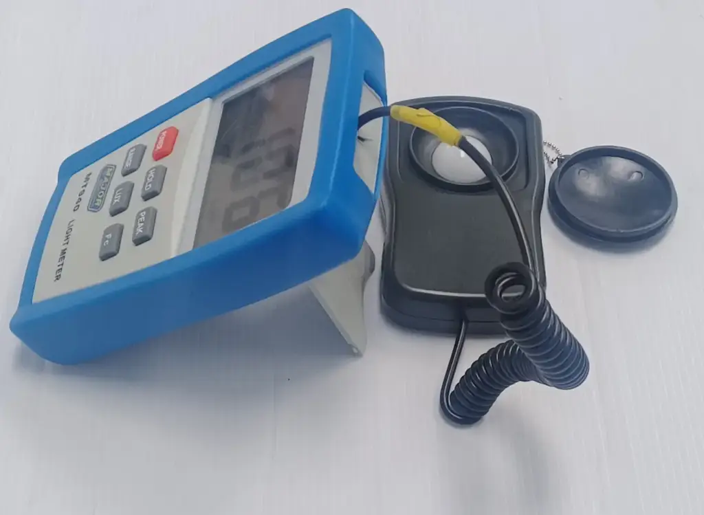 Major Tech Mt940 Digital Light Meter – Lux & Foot Candle Measurement - View 3