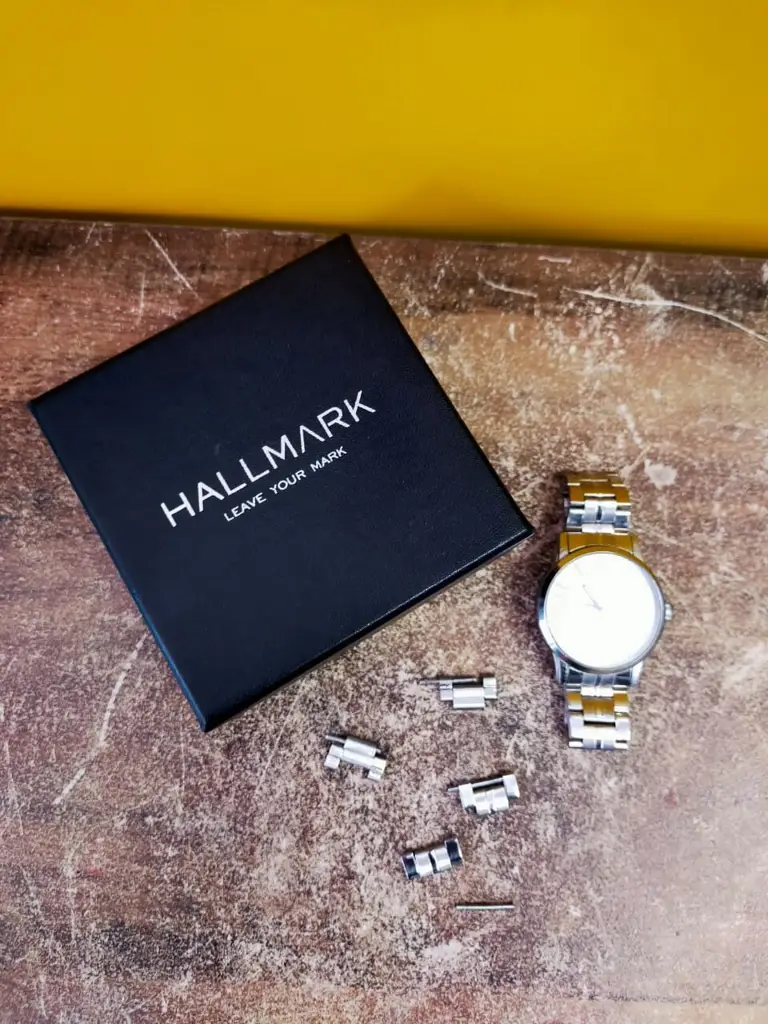 Hallmark Hf1472s Watch - View 2