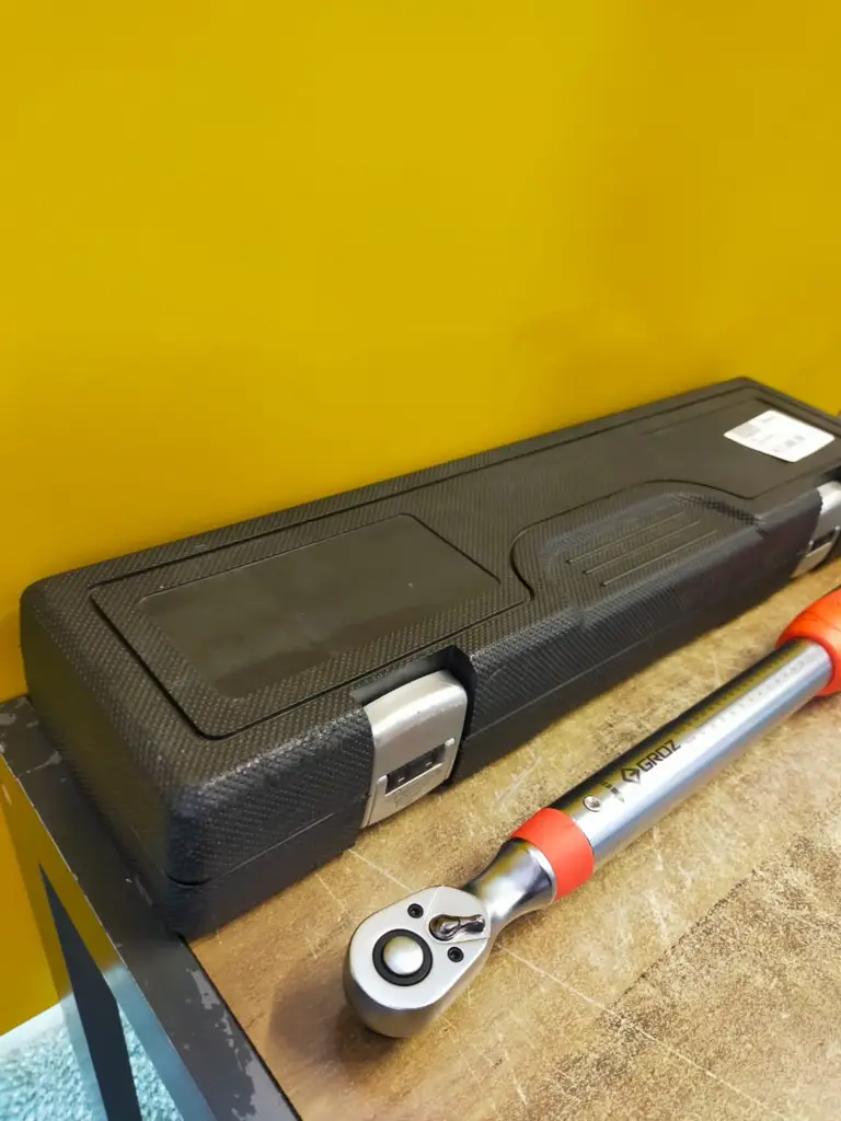 Groz Torque Wrench 1/2 75 - 105Nm - View 3