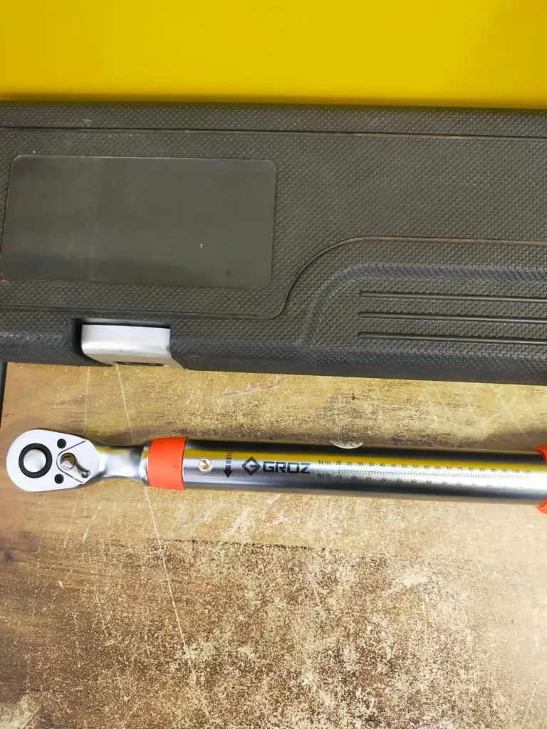 Groz Torque Wrench 1/2 75 - 105Nm - View 5