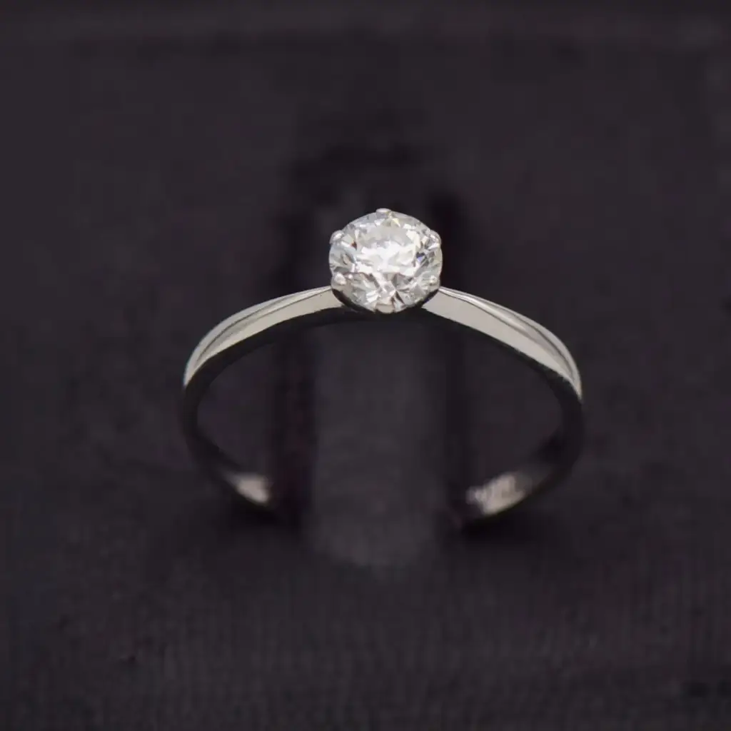 18ct White Gold Engagement Ring