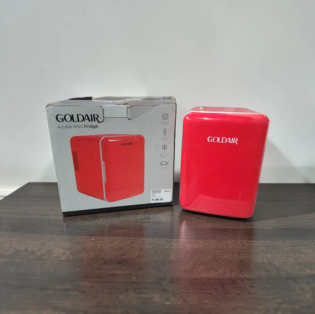 Goldair Mini Fridge Gmr-400W