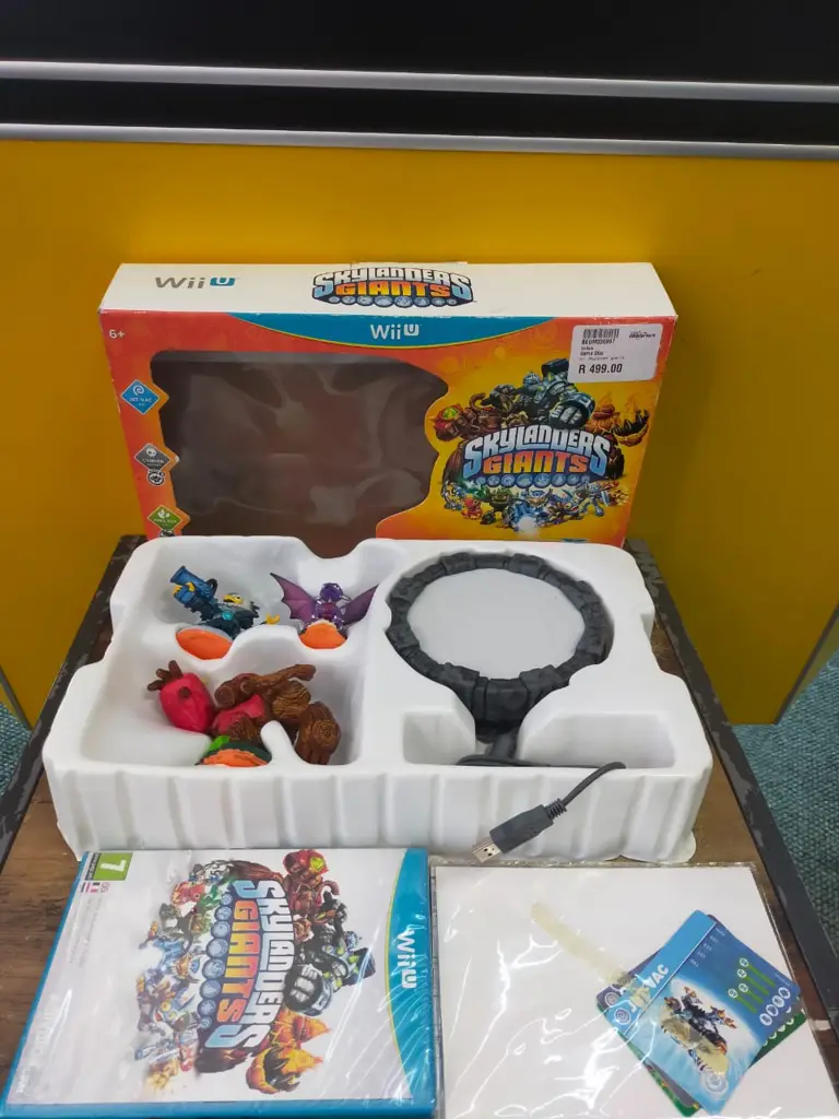 Wii Skylander Giants Game Disk - View 5