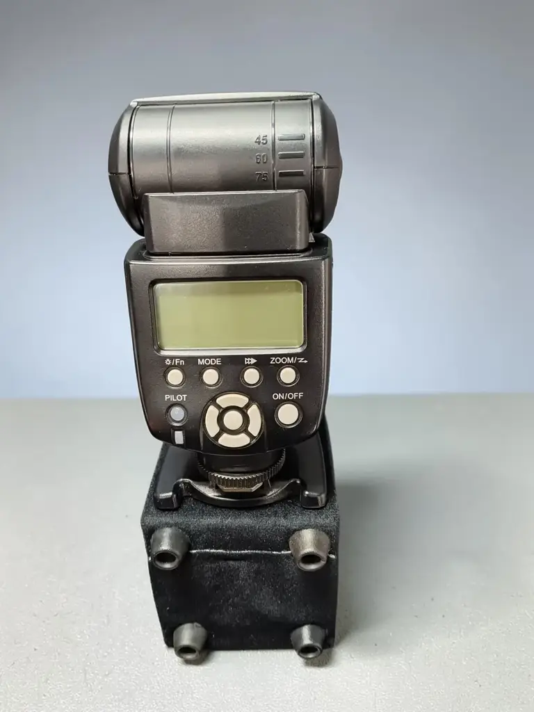 Yongnuo Yn565ex Ii Speedlight - View 2