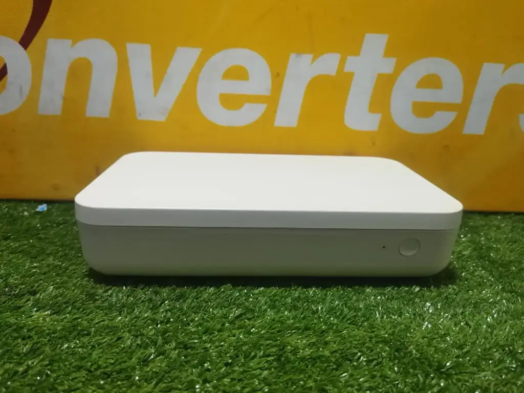 Uv Strilizer With Wireless Charger - View 4