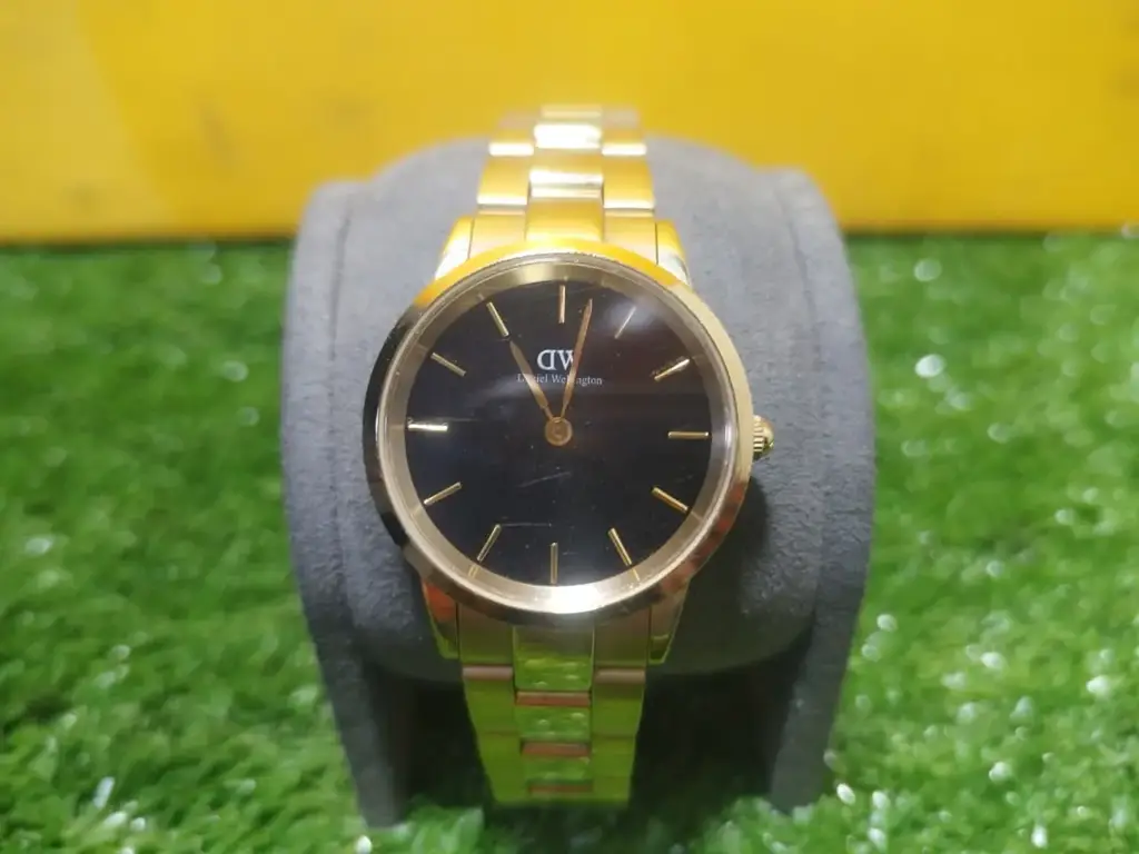 Daniel Wellington Iconic Link Gold-Toned Watch