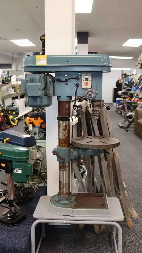 12-Speed Drill Press Model Sc-16 (16 Mm Capacity) - View 2