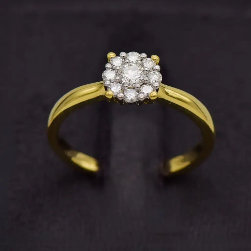 18ct Yellow Gold Cluster Ring