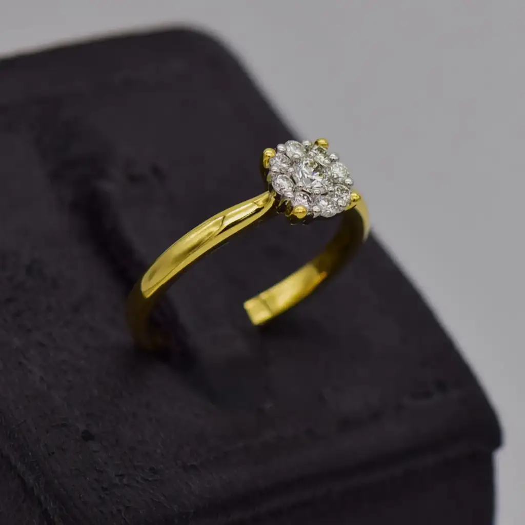 18ct Yellow Gold Cluster Ring - View 2