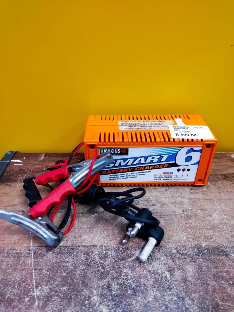 Hawkins - Smart 6 - Automatic Battery Charger - Power Tools & Machinery - Orange