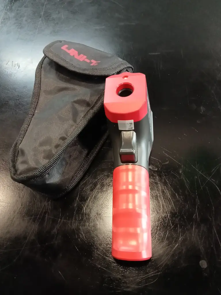 Uni-Ut301c Infrared - View 2