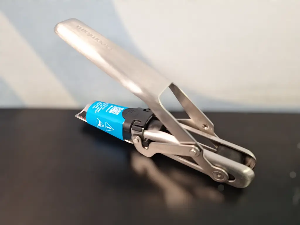 Winopen Automatic Compact Wine Opener